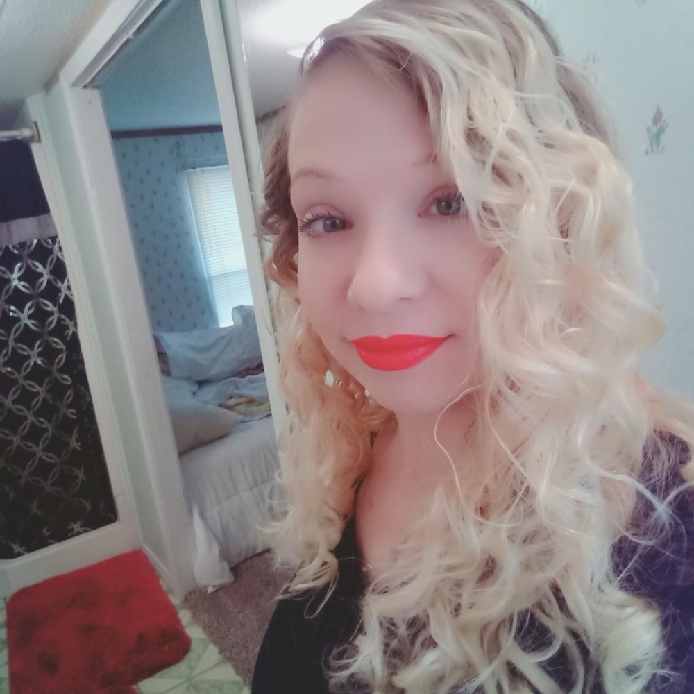 Meet your Posher, Ashleigh